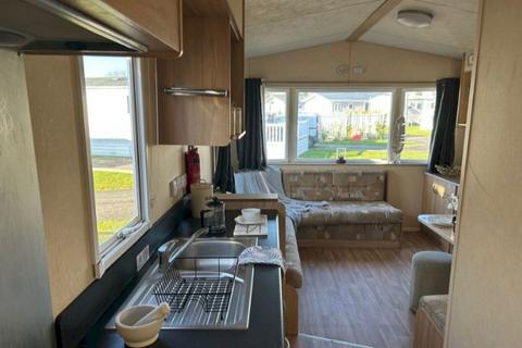 2 bedroom static caravan for sale, Felixstowe Beach, , Walton Avenue IP11