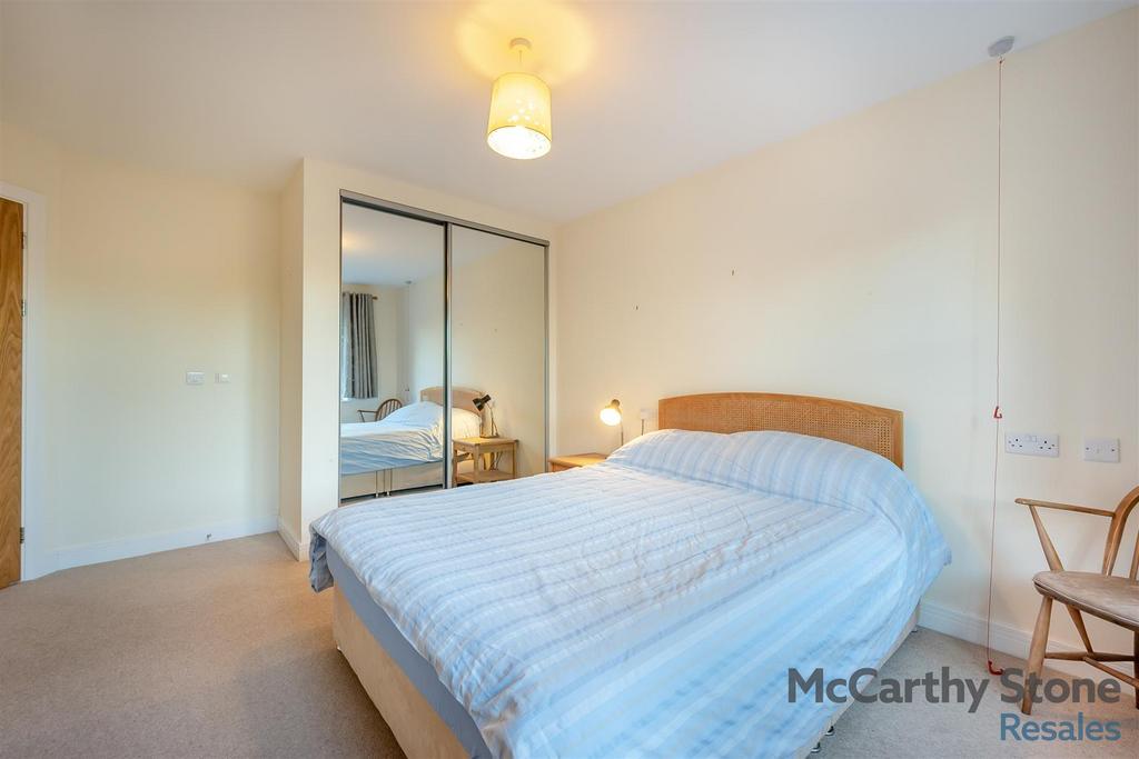 8633915-interior18.jpg