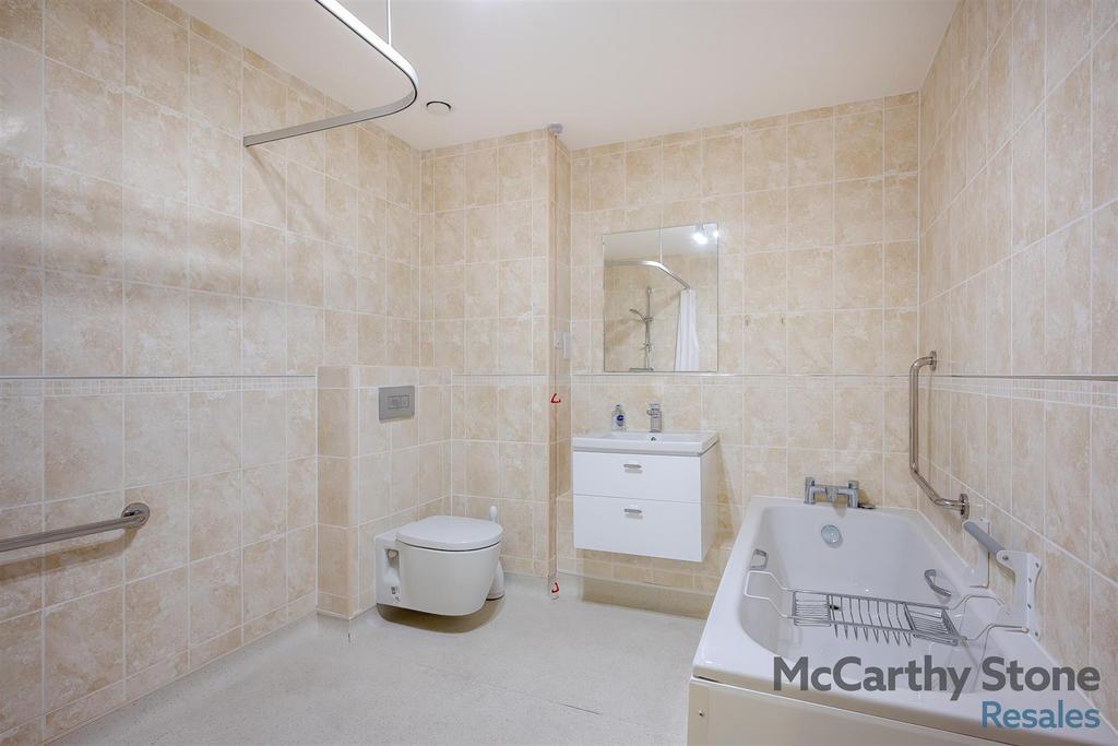8633915-interior13.jpg