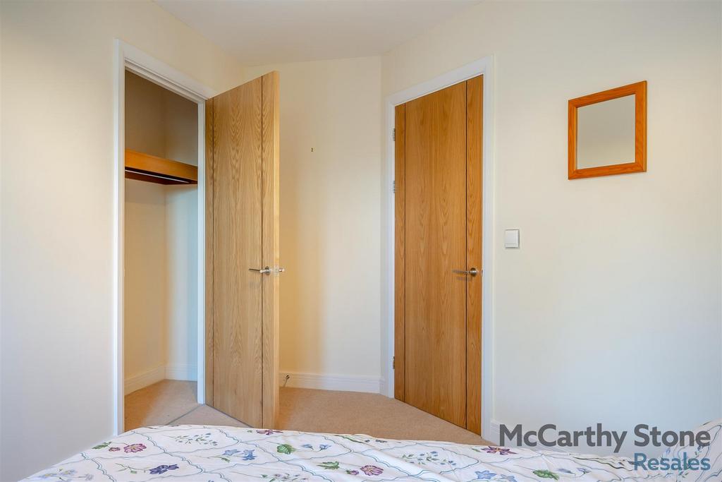 8633915-interior20.jpg