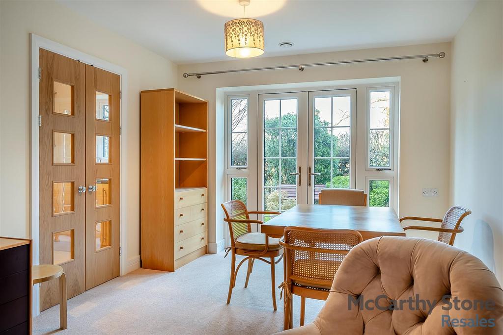 8633915-interior27.jpg
