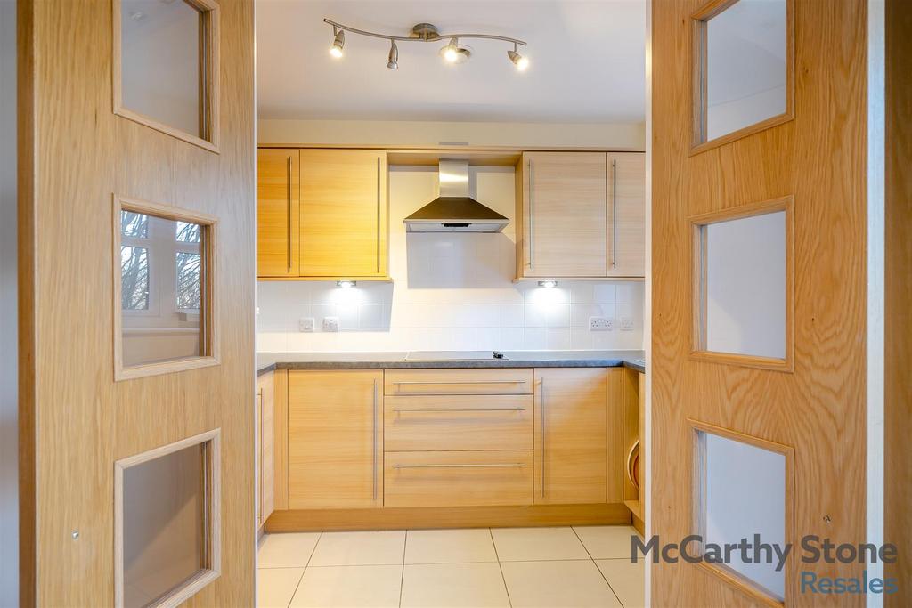 8633915-interior29.jpg