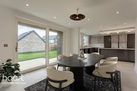 4 bedroom detached house for sale, The Hamlets, Hampton Woods