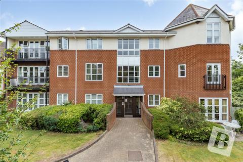 Deyncourt Gardens, Upminster, RM14