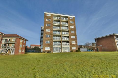 2 bedroom flat for sale, Sutton Place, Bexhill-on-Sea, TN40