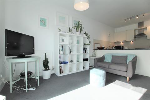 2 bedroom apartment to rent, Hopetoun Street, Bonnington, Edinburgh, EH7
