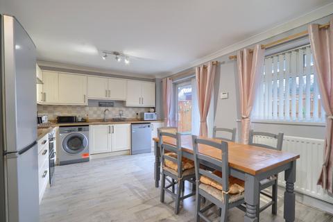 3 bedroom terraced house for sale, Mallaig View, Elm Tree