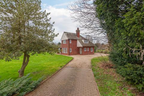 4 bedroom detached house for sale, Rogues Lane, Pettistree, IP13 0HQ