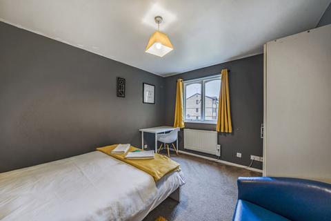 2 bedroom flat for sale, Samuel Close, Donne House, SE14