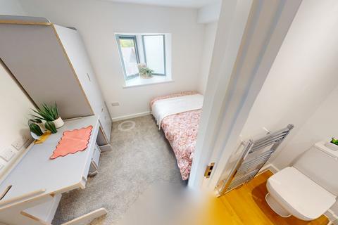 6 bedroom apartment to rent, Flat 5, 124-132 North Sherwood Street, Nottingham, Nottinghamshire, NG1
