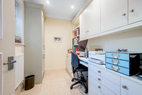 4 Alwyne Close, Oakham, LE15 6HR