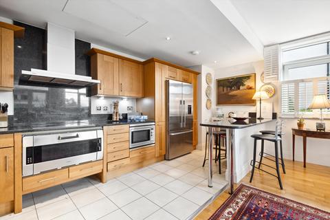 4 bedroom apartment for sale, Lensbury Avenue, London, SW6