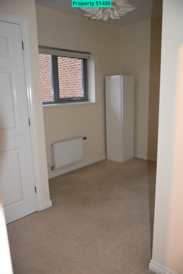 Bed Room 4/Study- View1