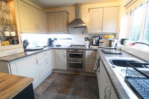 5 Avon Close, Marple, Stockport, SK6 6EQ