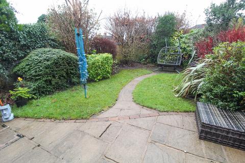 5 Avon Close, Marple, Stockport, SK6 6EQ