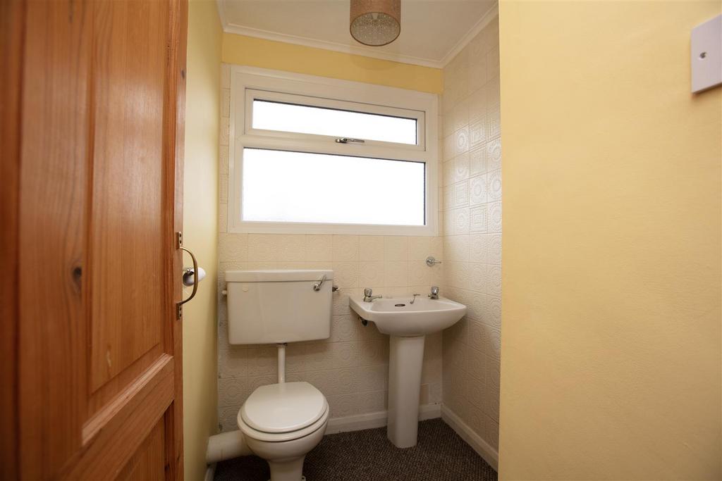 Upstairs Loo.jpg