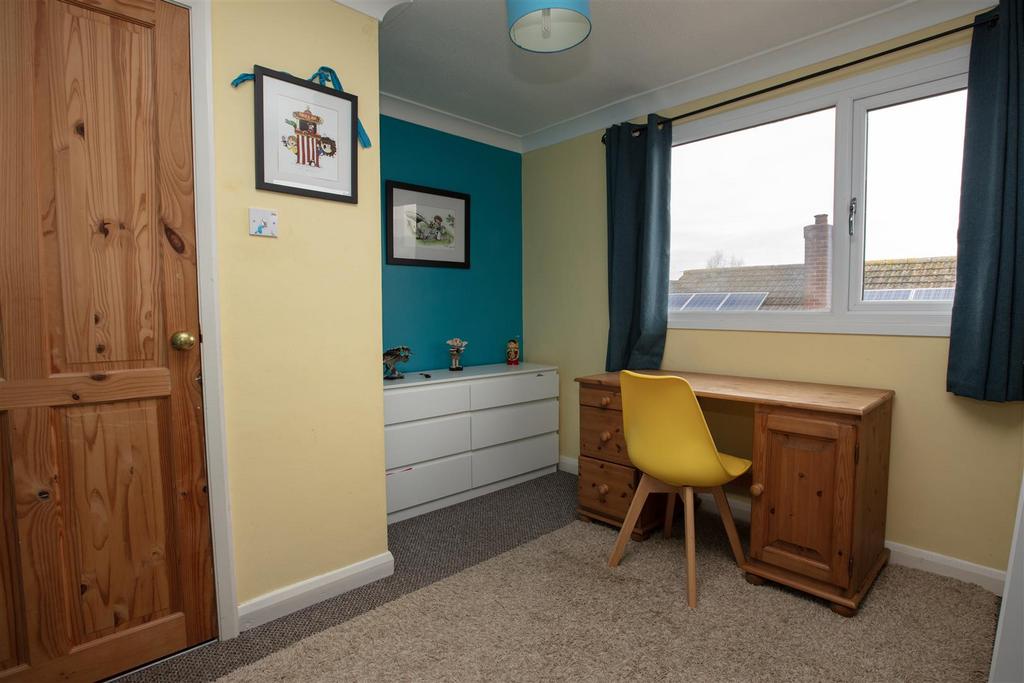 Bedroom3 01.jpg