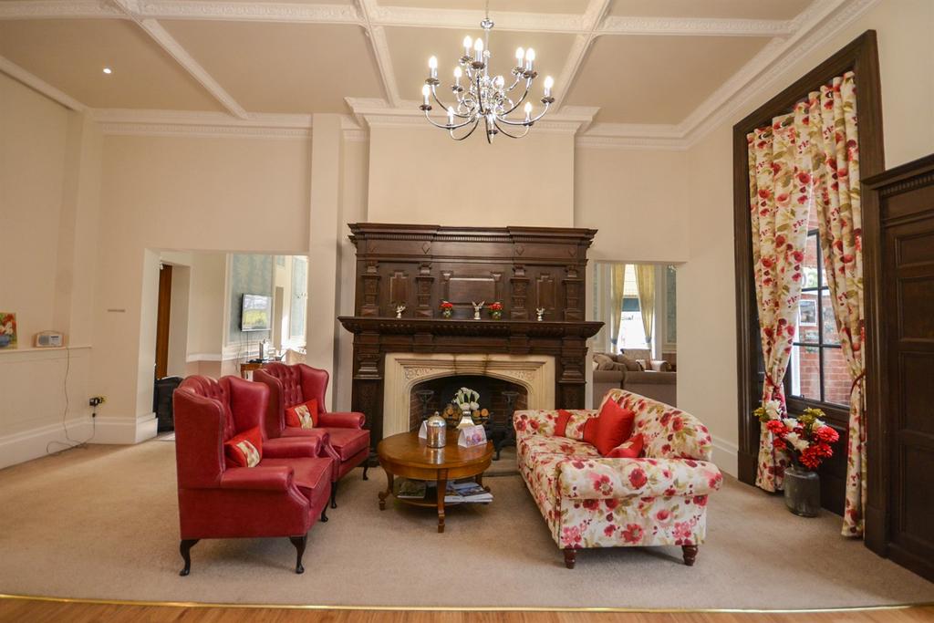 Communal Lounge