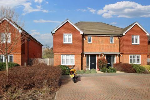 7 River Walk, Fetcham, Leatherhead, KT22 9FF