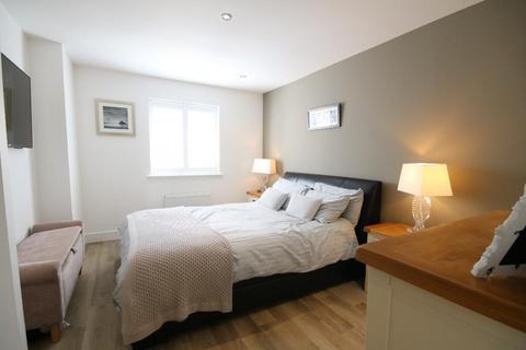 7 River Walk, Fetcham, Leatherhead, KT22 9FF