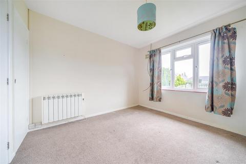 11 Coronation Close, Pewsey, SN9 5ED