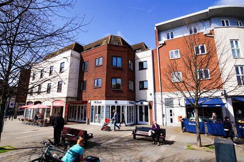 2 bedroom apartment for sale, East Walls, Chichester