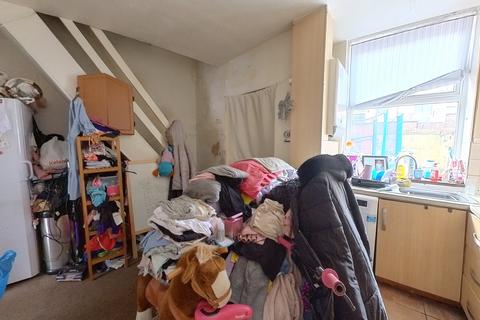 18 Granite Street, Oldham, OL1 4EZ