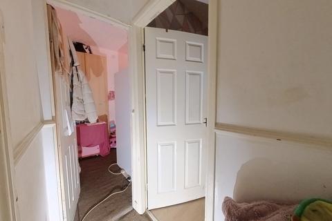 18 Granite Street, Oldham, OL1 4EZ