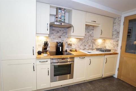 1 bedroom apartment for sale, Thorncrest, Browgate, Baildon, Shipley