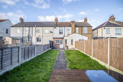 3 bedroom terraced house for sale, North Avenue, Southend-on-Sea SS2