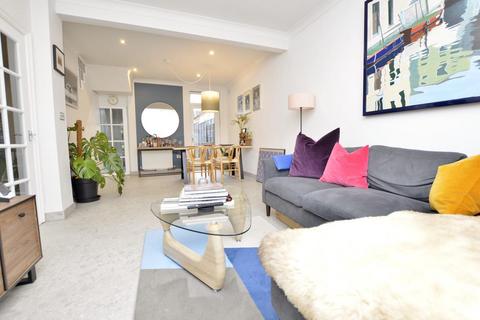 3 bedroom end of terrace house for sale, Ladysmith Road, Canning Town, London, E16 4NR