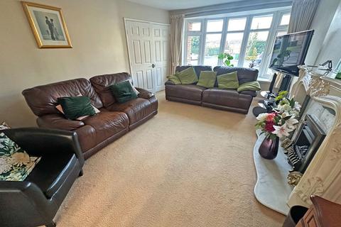 10 Chesterwood, Hollywood, Birmingham, B47 5EN