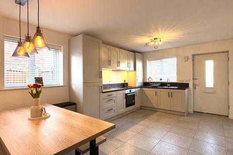 2 bedroom semi-detached house for sale, Eskdale Drive, Jarrow, Tyne and Wear, NE32 4AA