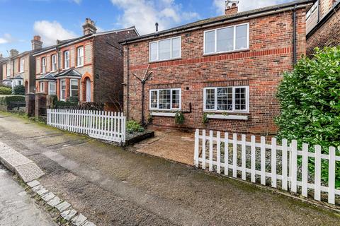 3 bedroom maisonette for sale, Cornfield Road, Reigate RH2