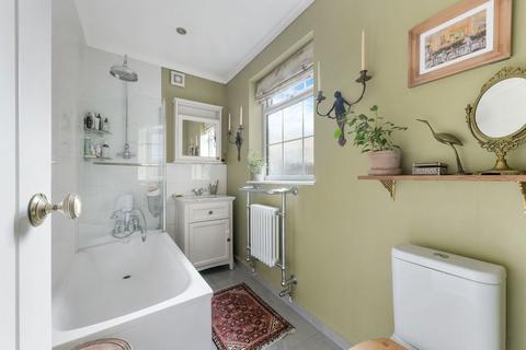 4 Cornfield Road, Reigate, RH2 7HE
