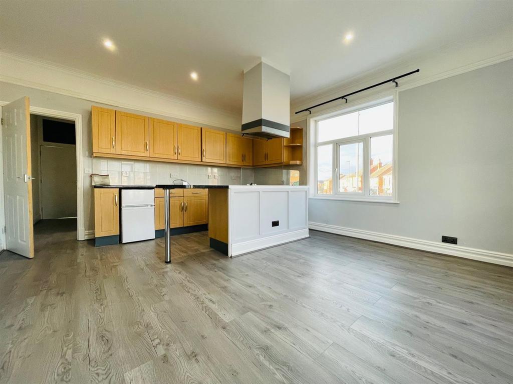 Open Plan Lounge/Kitchen