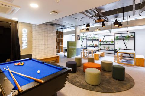 undefined, Alscot Road