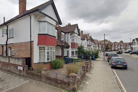 1 bedroom in a house share to rent, Harrow, HA1