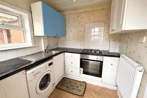 2 bedroom terraced house for sale, Heathcote Road, Gorton