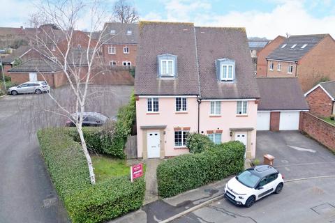 3 bedroom townhouse for sale, Barley Road, Andover, Andover, SP11