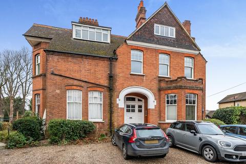 2 bedroom flat for sale, Copers Cope Road, Beckenham