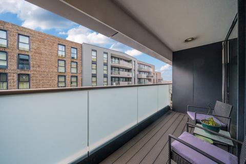 1 bedroom apartment for sale, Lambarde Square, Greenwich