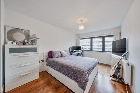 1 bedroom apartment for sale, Lambarde Square, Greenwich