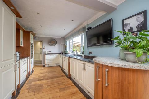 9 Appleby Close, Great Alne, Alcester, B49 6HJ