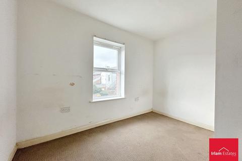 2 bedroom flat for sale, Liverpool Road, Cadishead, M44