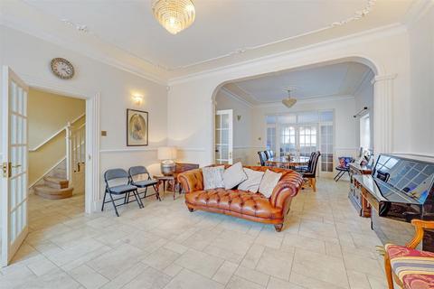 6 bedroom detached house for sale, Strathfield Road, Barking, Essex