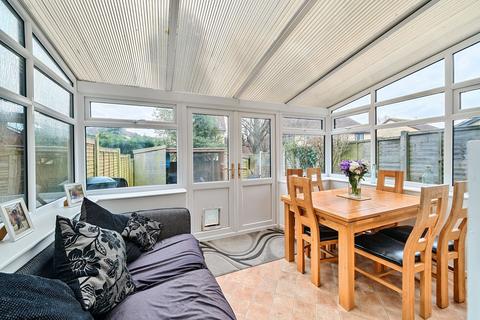 12 Avalon Close, Yatton, Bristol, BS49 4AQ