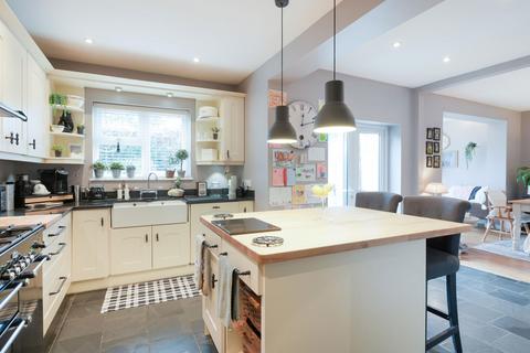 141 Waverley Road, Epsom, KT17 2LN