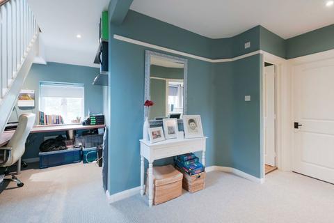 141 Waverley Road, Epsom, KT17 2LN