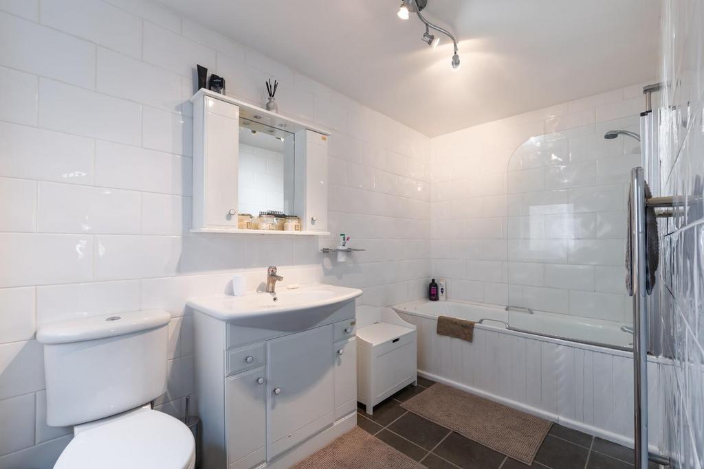 Bathroom-1.jpg